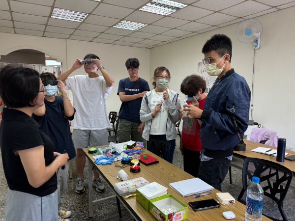 113.07營隊志工訓練，行事曆板製作與運用